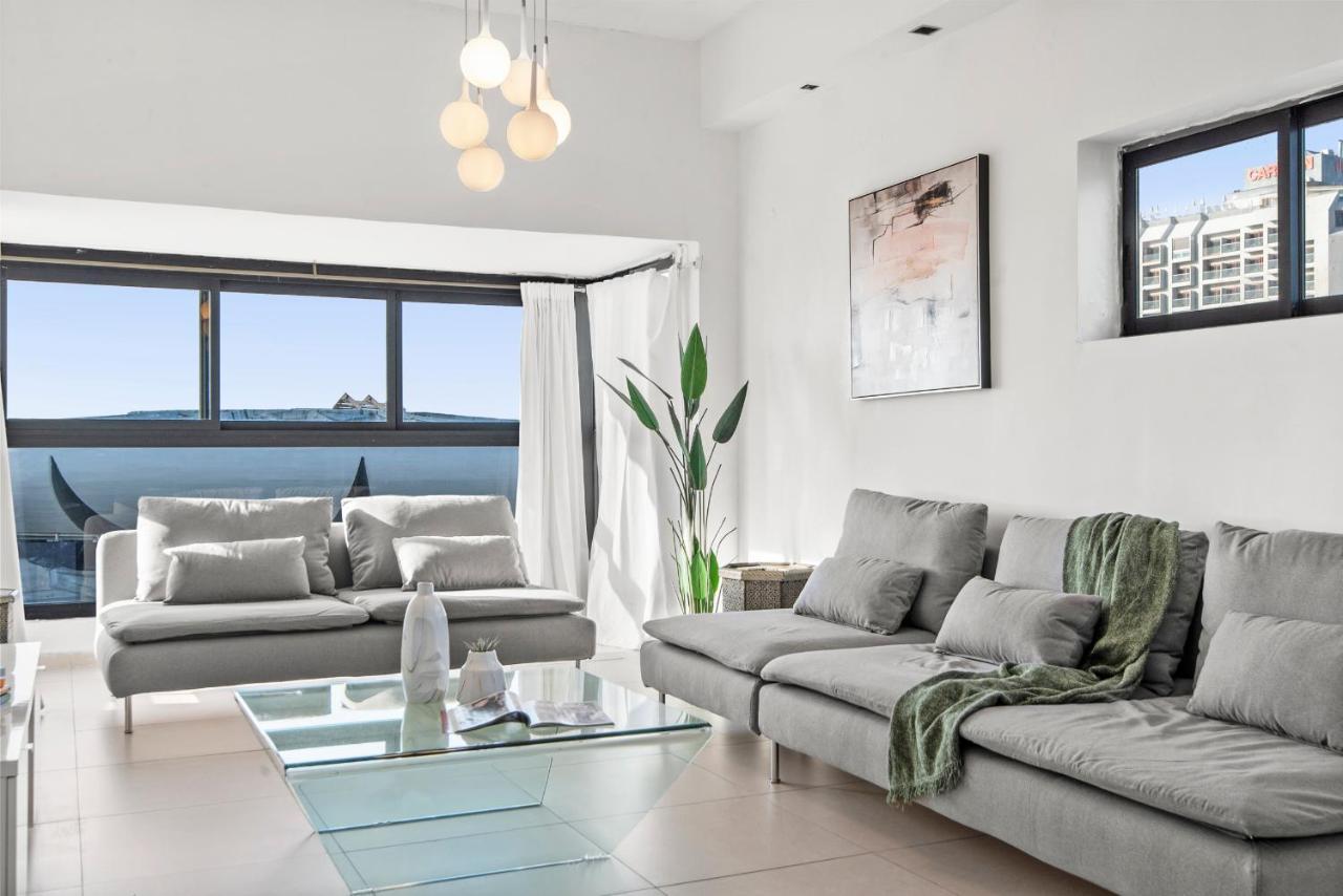 Glorious Renovated Apartment On Top Of The Beach Tel Aviv Bagian luar foto