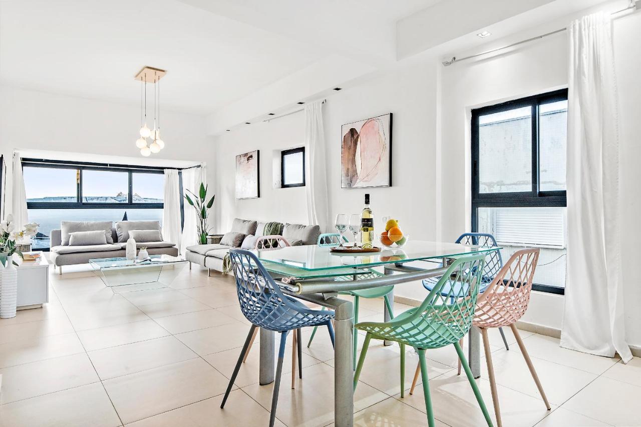 Glorious Renovated Apartment On Top Of The Beach Tel Aviv Bagian luar foto